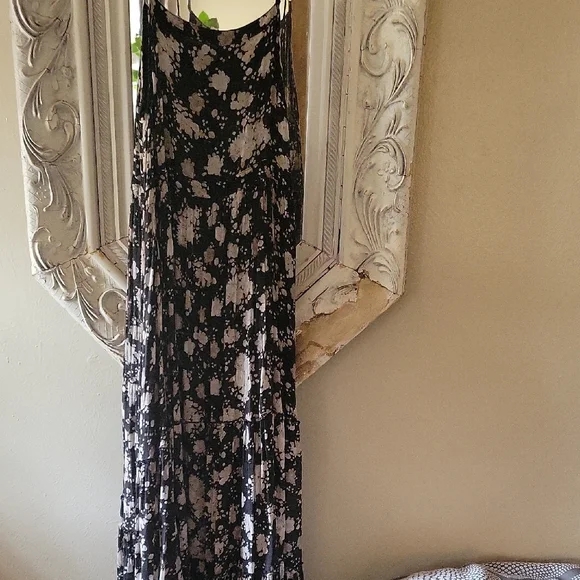 Spell Gypsy Dancer Floral Maxi Dress - Picture 5 of 8